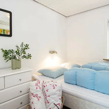 8 Person Holiday In Alling Bro Hotel