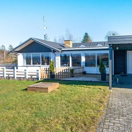 8 Person Holiday In Alling Bro Nørager